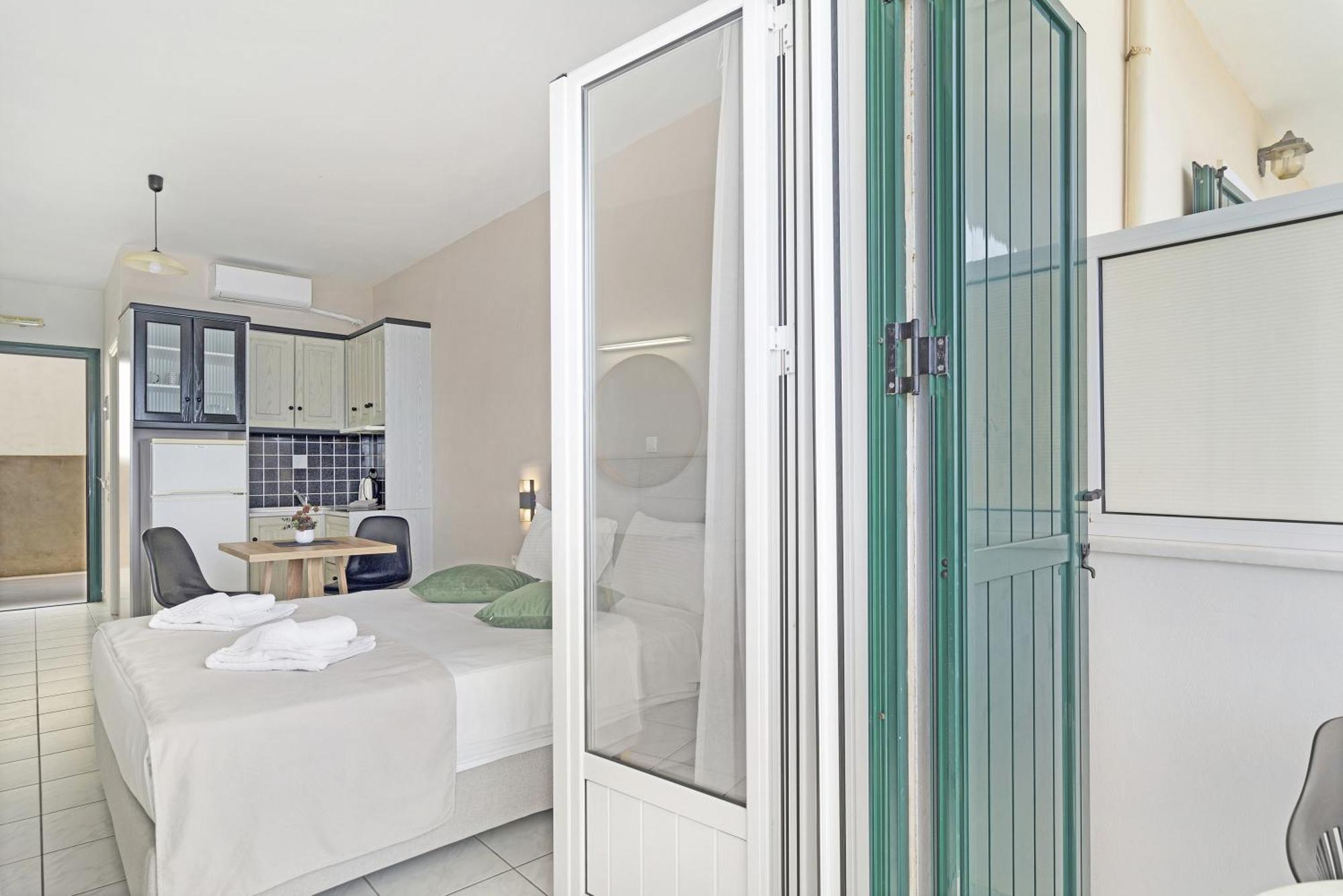 Sunset Premium Studio B Ayios Nikitas Phòng bức ảnh