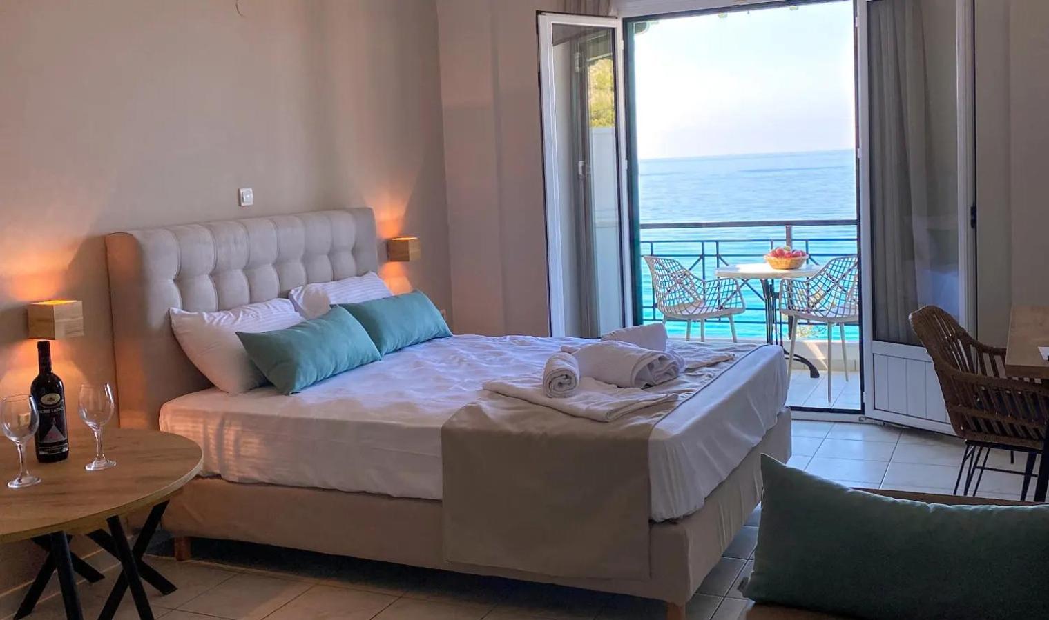 Sunset Premium Studio B Ayios Nikitas Ngoại thất bức ảnh